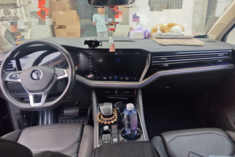 Used Volkswagen Touareg 2020 2.0 TSI RuiShang Edition China VI Standard Center Console