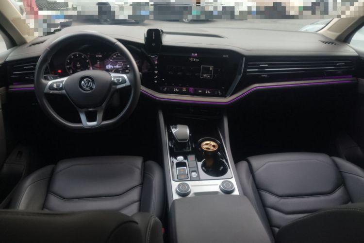 Used Volkswagen Touareg 2020 2.0 TSI RuiShang Edition China VI Standard Center Console