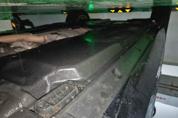 Used Volkswagen Touareg 2020 2.0 TSI RuiShang Edition China VI Standard Chassis Front Right