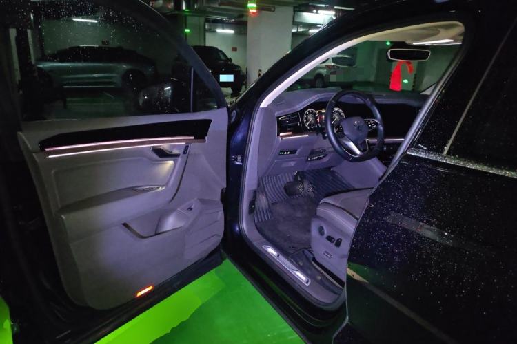 Used Volkswagen Touareg 2020 2.0 TSI RuiShang Edition China VI Standard Driver Seat
