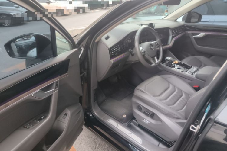 Used Volkswagen Touareg 2020 2.0 TSI RuiShang Edition China VI Standard Driver Seat