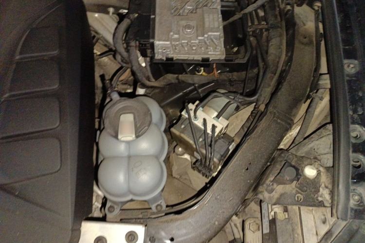 Used Volkswagen Touareg 2020 2.0 TSI RuiShang Edition China VI Standard Engine Bay Left