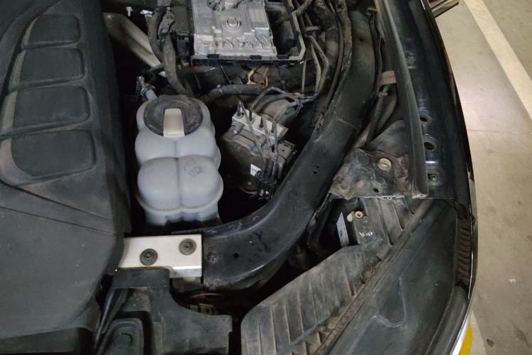 Used Volkswagen Touareg 2020 2.0 TSI RuiShang Edition China VI Standard Engine Bay Left