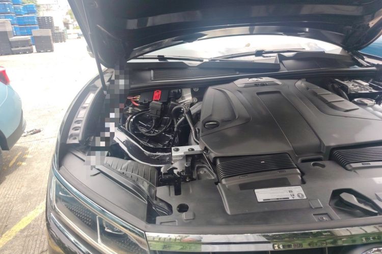 Used Volkswagen Touareg 2020 2.0 TSI RuiShang Edition China VI Standard Engine Bay Right