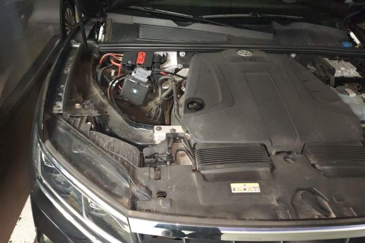 Used Volkswagen Touareg 2020 2.0 TSI RuiShang Edition China VI Standard Engine Bay Right