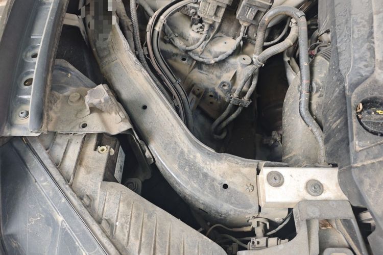 Used Volkswagen Touareg 2020 2.0 TSI RuiShang Edition China VI Standard Engine Bay Right