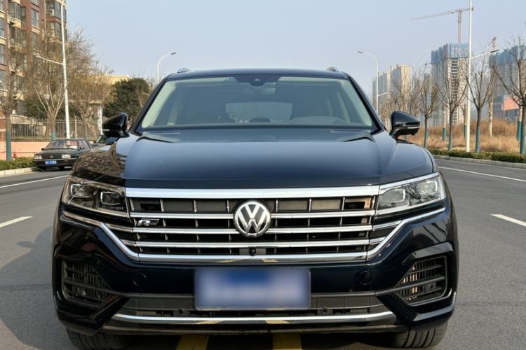 Used Volkswagen Touareg 2020 3.0 TSI Luxury Edition China VI Exterior 1