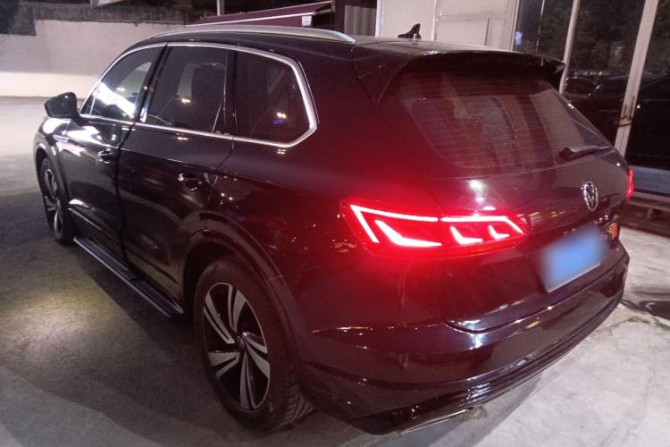 Used Volkswagen Touareg 2020 3.0 TSI Luxury Edition China VI Exterior 2