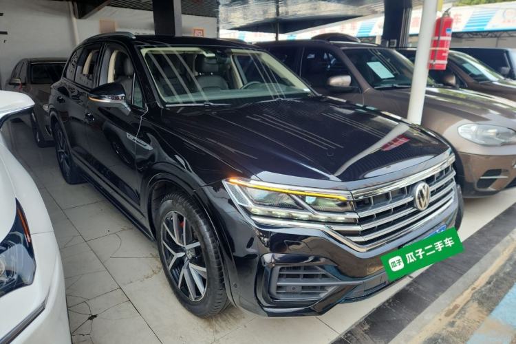 Used Volkswagen Touareg 2020 3.0 TSI Luxury Edition China VI Exterior 2