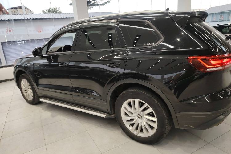 Used Volkswagen Touareg 2020 2.0 TSI RuiShang Edition China VI Standard Exterior 3