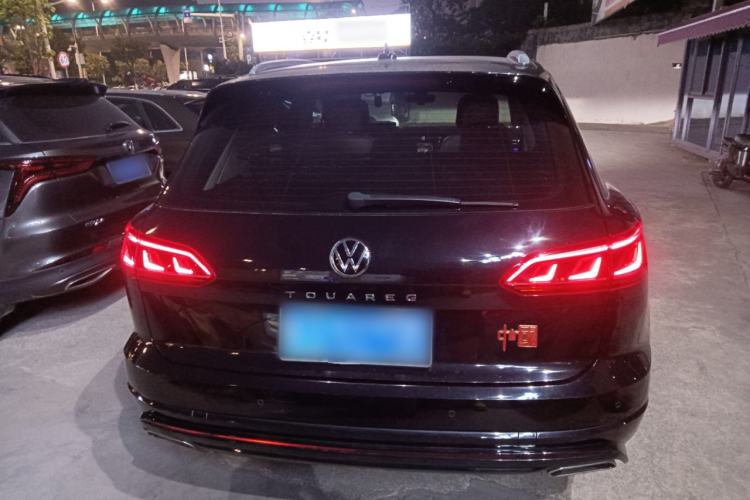 Used Volkswagen Touareg 2020 3.0 TSI Luxury Edition China VI Exterior 3