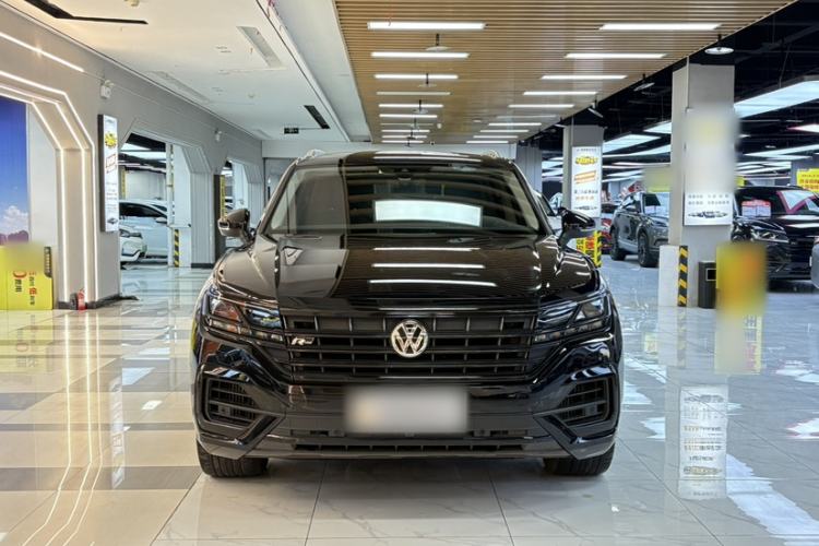 Used Volkswagen Touareg 2020 3.0 TSI Luxury Edition China VI Exterior 3