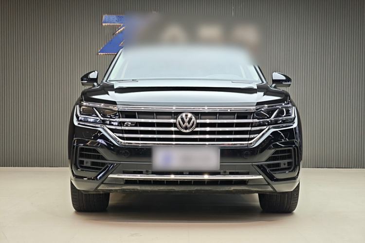 Used Volkswagen Touareg 2020 3.0 TSI Luxury Edition China VI Exterior 3