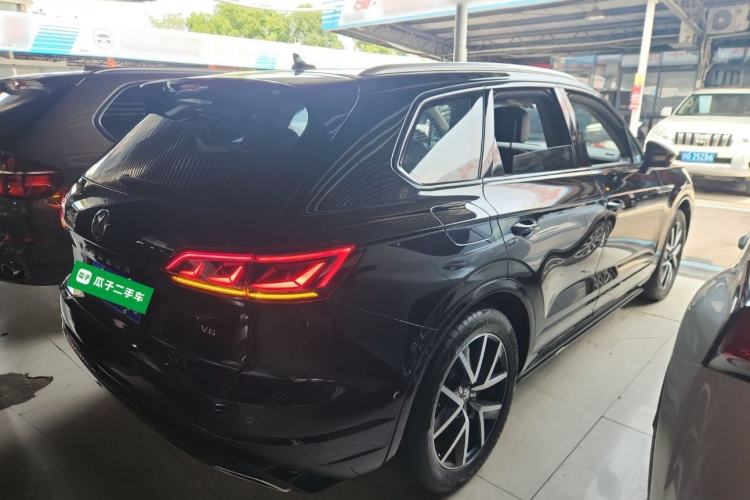 Used Volkswagen Touareg 2020 3.0 TSI Luxury Edition China VI Exterior 5