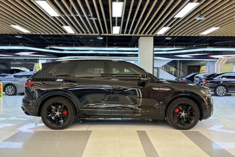 Used Volkswagen Touareg 2020 3.0 TSI Luxury Edition China VI Exterior 5