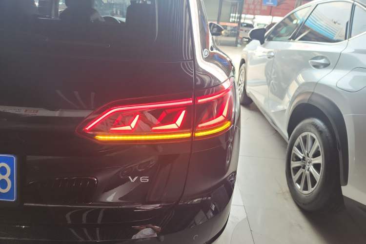 Used Volkswagen Touareg 2020 3.0 TSI Luxury Edition China VI Exterior 6