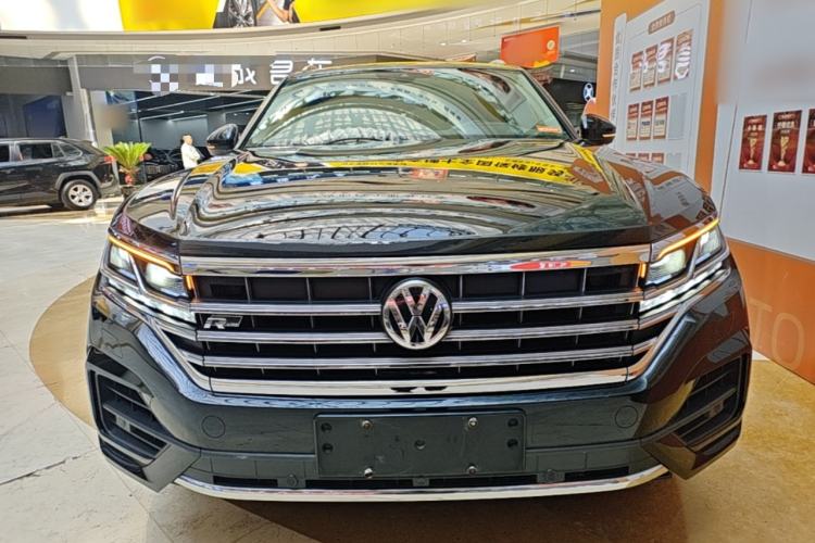 Used Volkswagen Touareg 2020 3.0 TSI Luxury Edition China VI Front