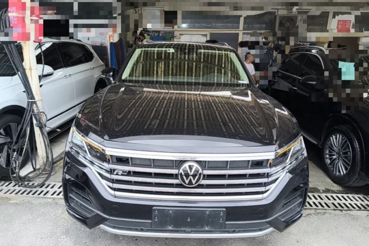 Used Volkswagen Touareg 2020 3.0 TSI Luxury Edition China VI Front