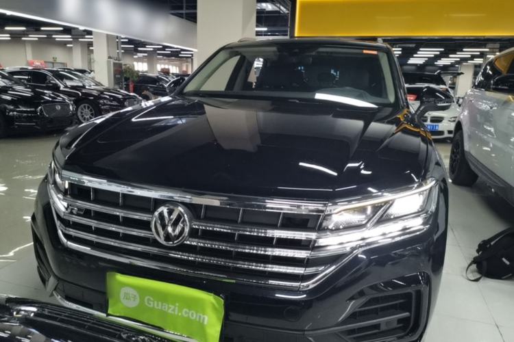 Used Volkswagen Touareg 2020 3.0 TSI Luxury Edition China VI Front