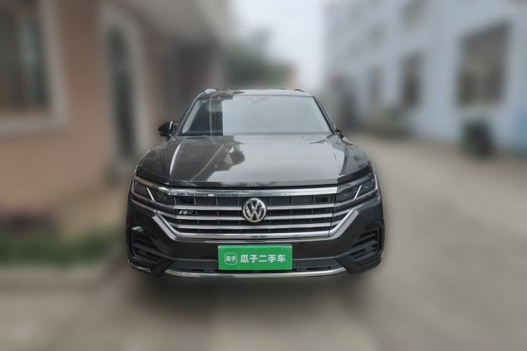 Used Volkswagen Touareg 2020 3.0 TSI Luxury Edition China VI Front