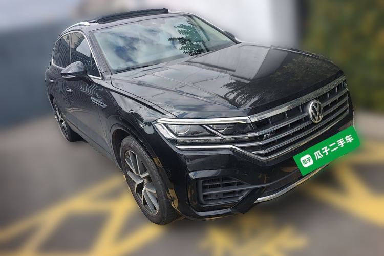 Used Volkswagen Touareg 2020 3.0 TSI Luxury Edition China VI Front Right 45 Deg