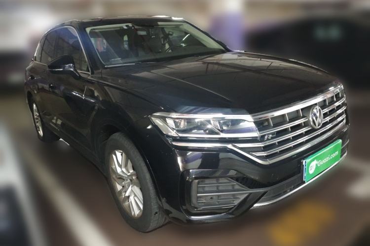 Used Volkswagen Touareg 2020 2.0 TSI RuiShang Edition China VI Standard Front Right 45 Deg