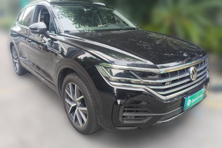 Used Volkswagen Touareg 2020 3.0 TSI Luxury Edition China VI Front Right 45 Deg