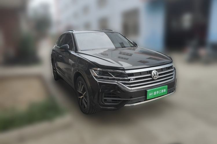 Used Volkswagen Touareg 2020 3.0 TSI Luxury Edition China VI Front Right 45 Deg