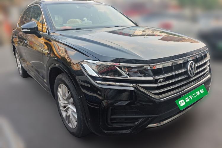 Used Volkswagen Touareg 2020 2.0 TSI RuiShang Edition China VI Standard Front Right 45 Deg