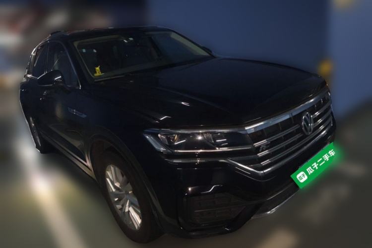 Used Volkswagen Touareg 2020 2.0 TSI RuiShang Edition China VI Standard Front Right 45 Deg