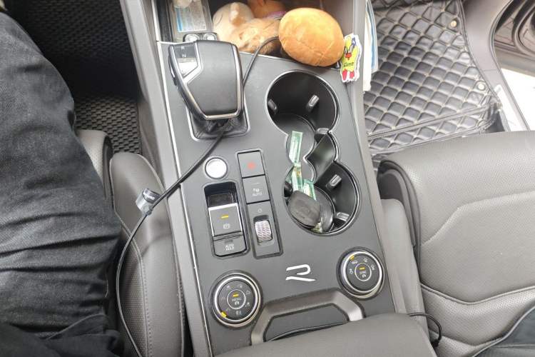 Used Volkswagen Touareg 2020 3.0 TSI Luxury Edition China VI Gear Lever