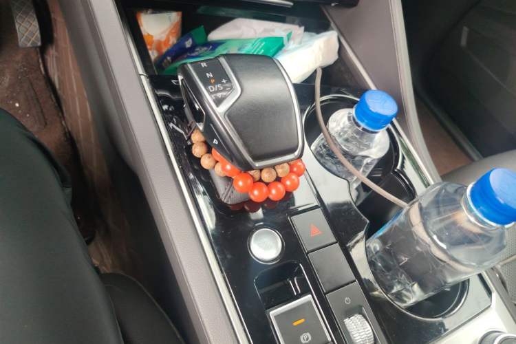 Used Volkswagen Touareg 2020 2.0 TSI RuiShang Edition China VI Standard Gear Lever