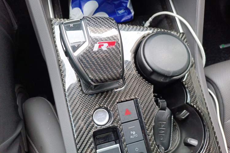 Used Volkswagen Touareg 2020 3.0 TSI Luxury Edition China VI Gear Lever