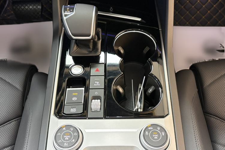 Used Volkswagen Touareg 2020 3.0 TSI Luxury Edition China VI Gear Lever