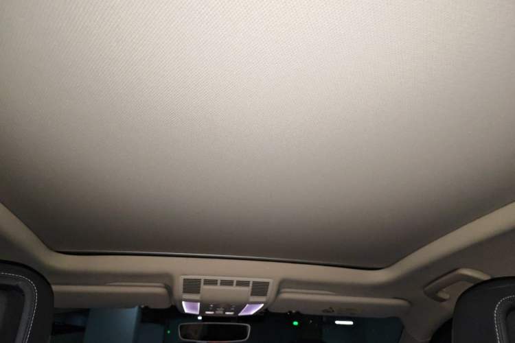 Used Volkswagen Touareg 2020 2.0 TSI RuiShang Edition China VI Standard Headliner