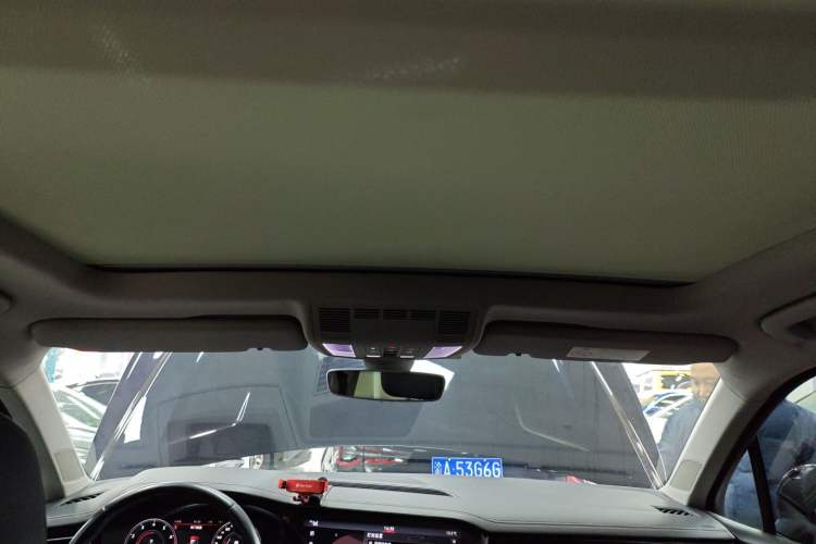 Used Volkswagen Touareg 2020 2.0 TSI RuiShang Edition China VI Standard Headliner