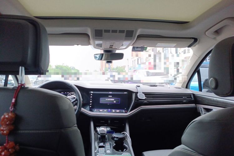 Used Volkswagen Touareg 2020 3.0 TSI Luxury Edition China VI Headliner