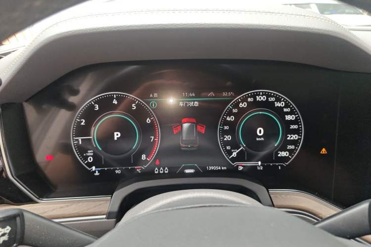 Used Volkswagen Touareg 2020 3.0 TSI Luxury Edition China VI Instrument Cluster