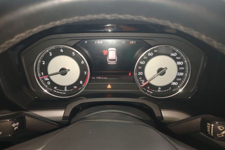 Used Volkswagen Touareg 2020 2.0 TSI RuiShang Edition China VI Standard Instrument Cluster