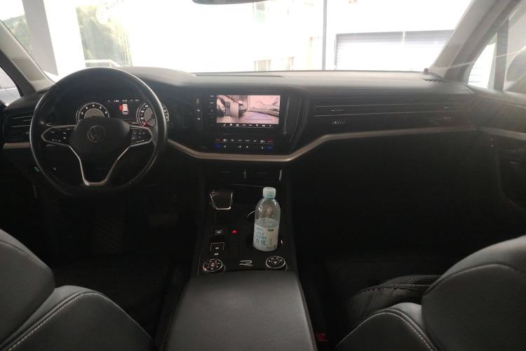Used Volkswagen Touareg 2020 2.0 TSI RuiShang Edition China VI Standard Interior 2