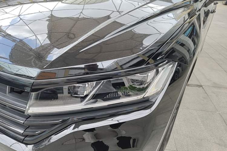 Used Volkswagen Touareg 2020 2.0 TSI RuiShang Edition China VI Standard Left Front Headlight