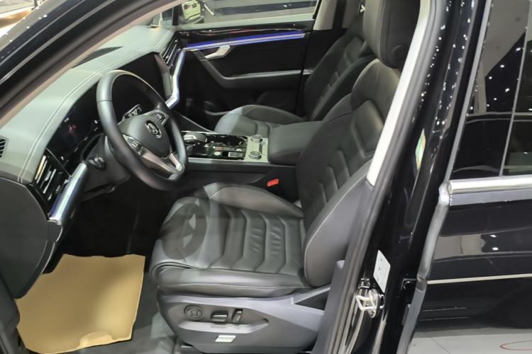 Used Volkswagen Touareg 2020 2.0 TSI RuiShang Edition China VI Standard Left Front Seat