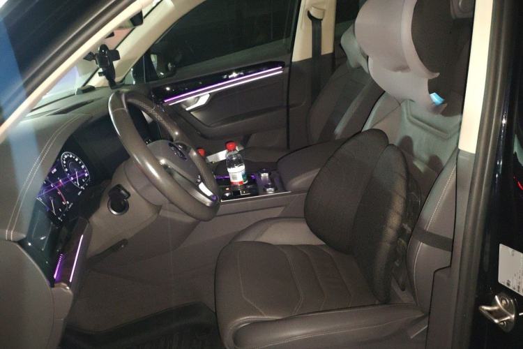 Used Volkswagen Touareg 2020 2.0 TSI RuiShang Edition China VI Standard Left Front Seat