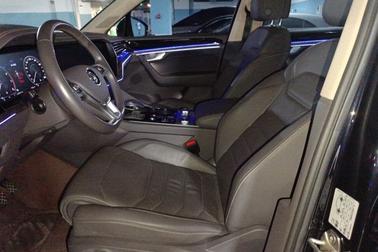 Used Volkswagen Touareg 2020 2.0 TSI RuiShang Edition China VI Standard Left Front Seat