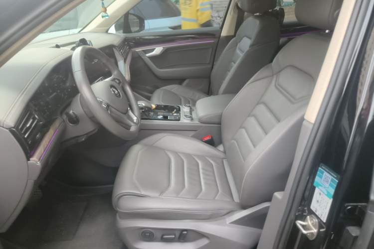Used Volkswagen Touareg 2020 2.0 TSI RuiShang Edition China VI Standard Left Front Seat