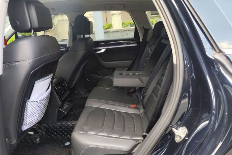 Used Volkswagen Touareg 2020 3.0 TSI Luxury Edition China VI Left Rear Seat
