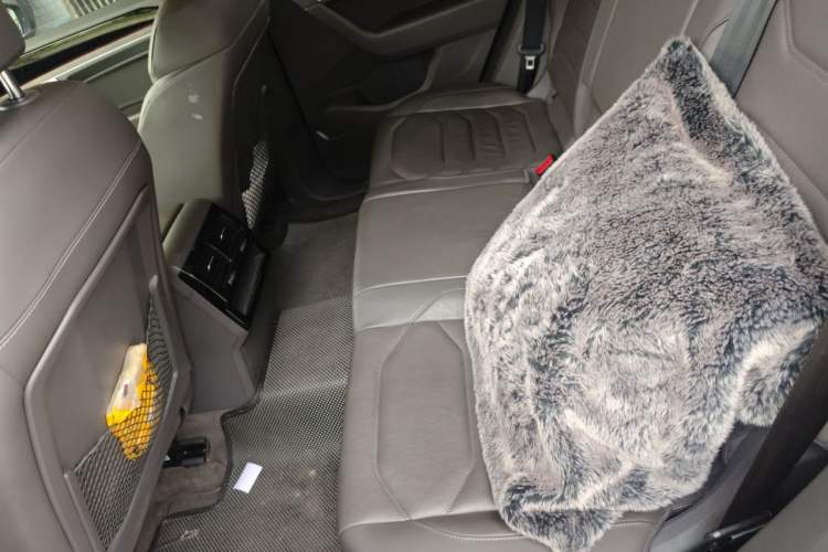 Used Volkswagen Touareg 2020 2.0 TSI RuiShang Edition China VI Standard Left Rear Seat