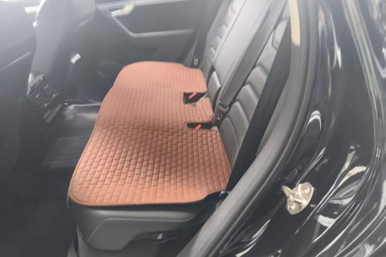 Used Volkswagen Touareg 2020 3.0 TSI Luxury Edition China VI Left Rear Seat