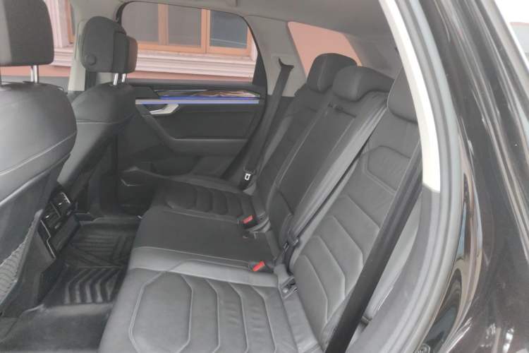 Used Volkswagen Touareg 2020 3.0 TSI Luxury Edition China VI Left Rear Seat