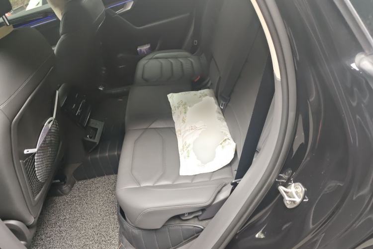 Used Volkswagen Touareg 2020 3.0 TSI Luxury Edition China VI Left Rear Seat